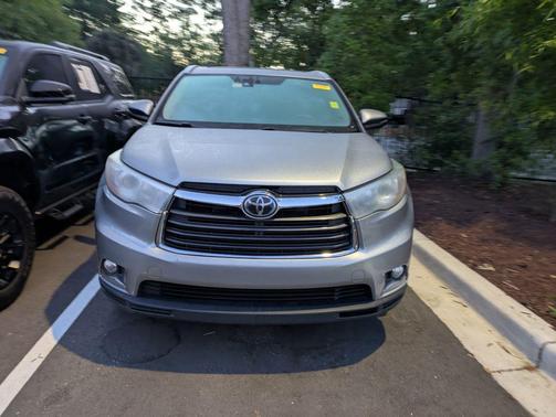 Silver Sky Metallic 2016 Toyota Highlander Limited Platinum