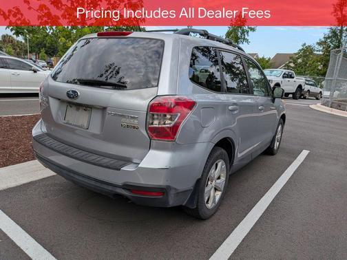 Ice Silver Metallic 2015 Subaru Forester 2.5i Premium