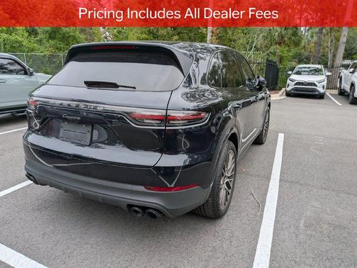 Moonlight Blue Metallic 2023 Porsche Cayenne Platinum Edition