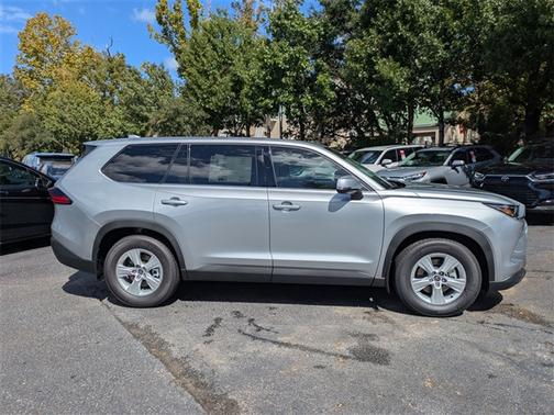 2026 Toyota Grand Highlander LE