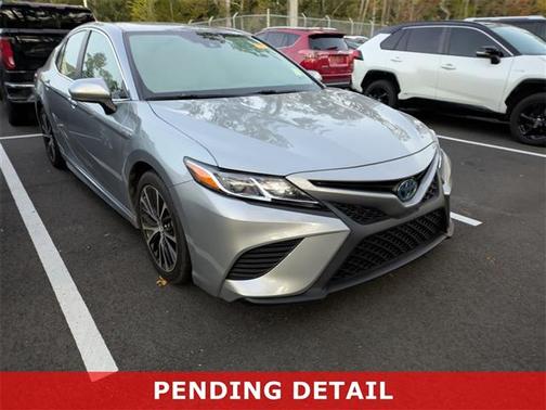 2019 Toyota Camry Hybrid SE