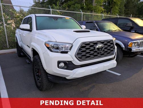 Ice Cap 2023 Toyota Tacoma TRD Sport