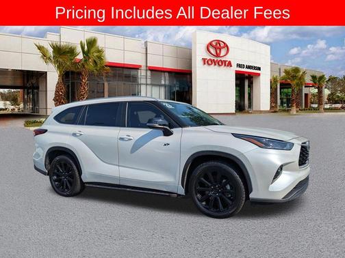 Wind Chill Pearl 2023 Toyota Highlander XLE