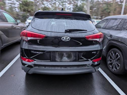 2017 Hyundai TUCSON SE Plus
