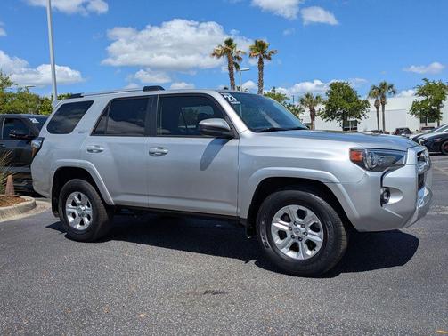 Classic Silver Metallic 2023 Toyota 4Runner SR5