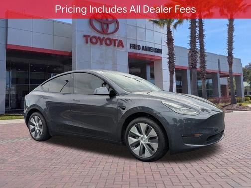 Midnight Silver Metallic 2022 Tesla Model Y Long Range Dual Motor All-Wheel Drive