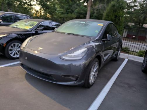 Midnight Silver Metallic 2022 Tesla Model Y Long Range Dual Motor All-Wheel Drive