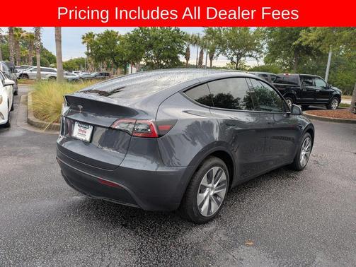 Midnight Silver Metallic 2022 Tesla Model Y Long Range Dual Motor All-Wheel Drive