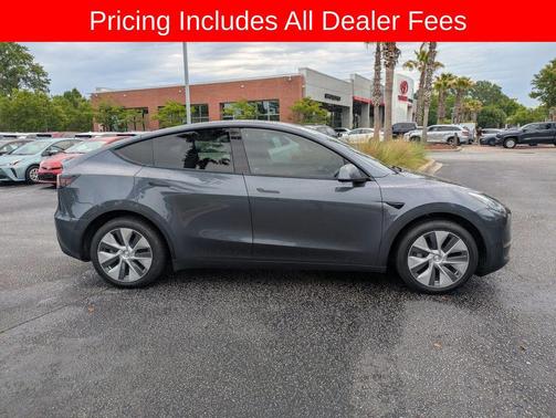 Midnight Silver Metallic 2022 Tesla Model Y Long Range Dual Motor All-Wheel Drive