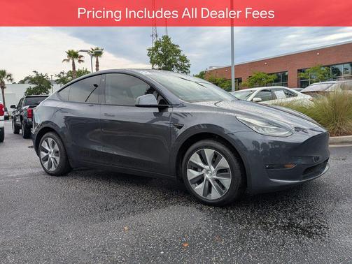 Midnight Silver Metallic 2022 Tesla Model Y Long Range Dual Motor All-Wheel Drive