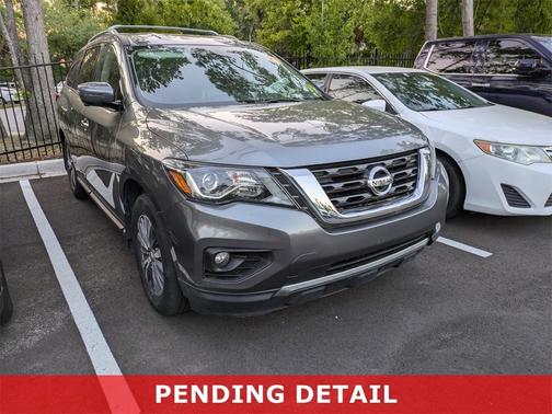 2020 Nissan Pathfinder SL