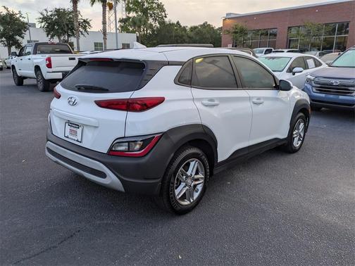 2023 Hyundai KONA SE