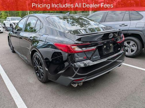 Midnight Black Metallic 2025 Toyota Camry SE