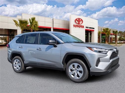 2025 Toyota RAV4 LE
