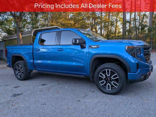 Dynamic Blue Metallic 2024 GMC Sierra 1500 AT4
