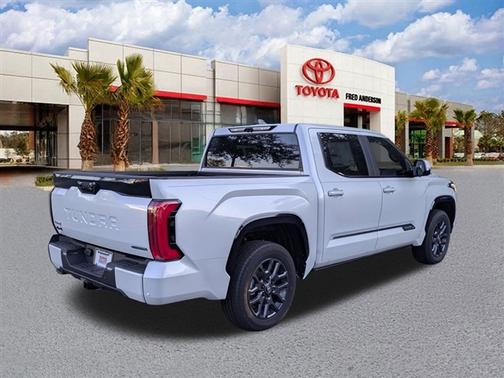 2025 Toyota Tundra Hybrid Platinum