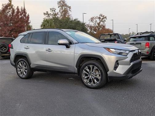 2022 Toyota RAV4 XLE Premium