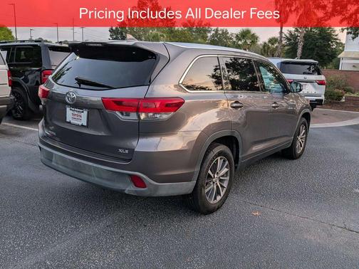 Predawn Gray Mica 2019 Toyota Highlander XLE
