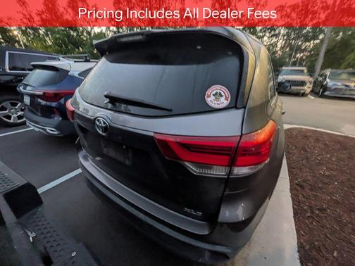 Predawn Gray Mica 2019 Toyota Highlander XLE