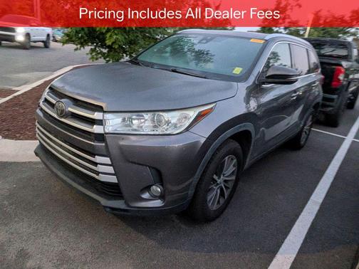 Predawn Gray Mica 2019 Toyota Highlander XLE
