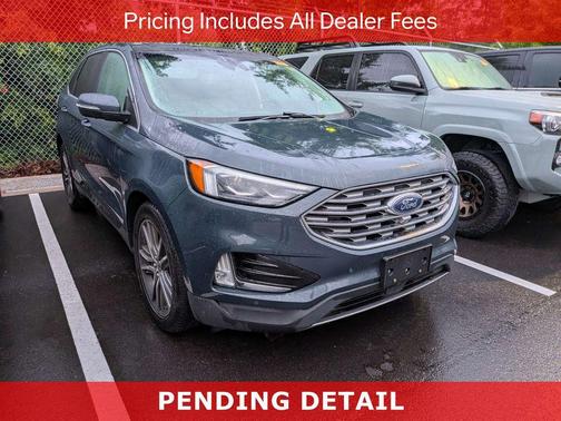 BALTIC SEA GREEN METALLIC 2019 Ford Edge Titanium