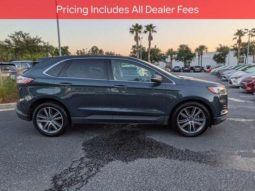 BALTIC SEA GREEN METALLIC 2019 Ford Edge Titanium