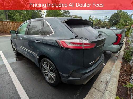 BALTIC SEA GREEN METALLIC 2019 Ford Edge Titanium