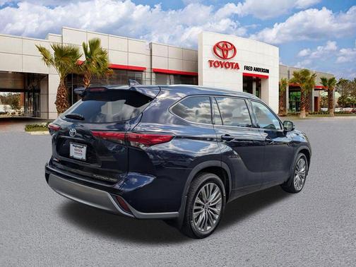 Blueprint 2022 Toyota Highlander Platinum