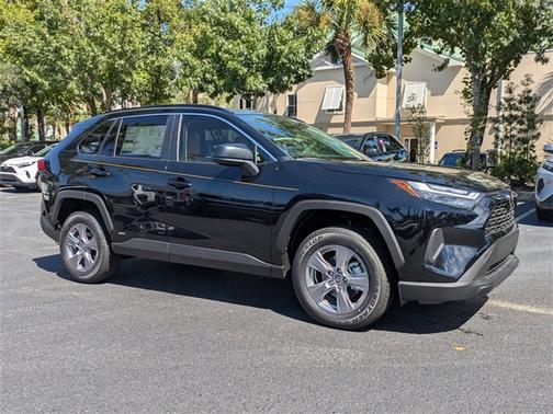 2025 Toyota RAV4 Hybrid LE