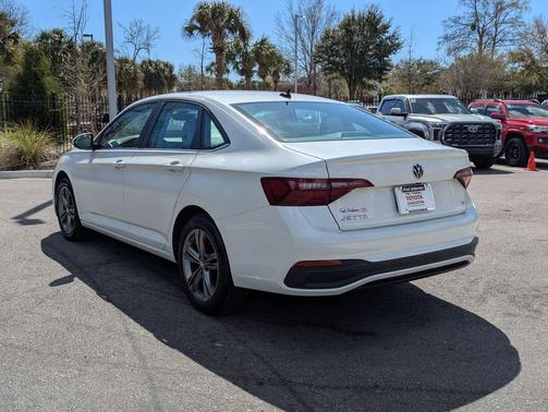 2023 Volkswagen Jetta 1.5T SE