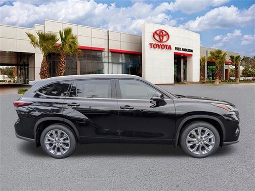 2026 Toyota Highlander Limited