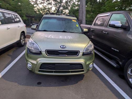 Alien Pearl Metallic 2013 Kia Soul !