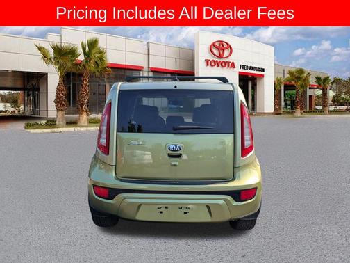 Alien Pearl Metallic 2013 Kia Soul !