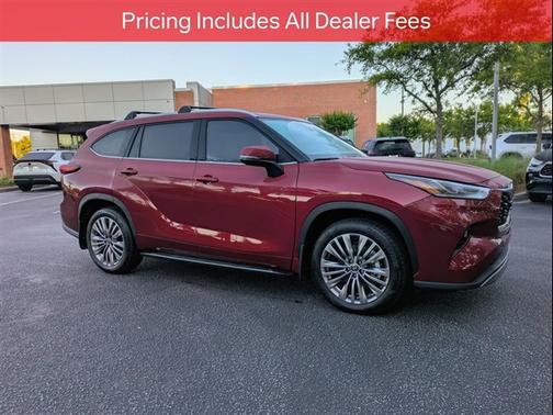 Ruby Flare Pearl 2026 Toyota Highlander Platinum