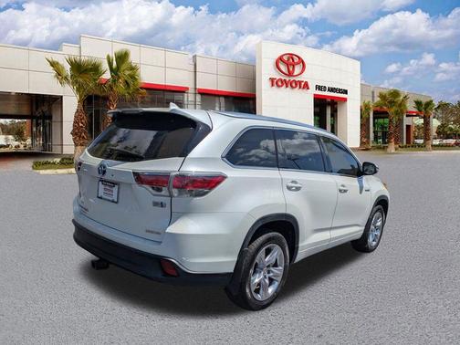Blizzard Pearl 2015 Toyota Highlander Hybrid Limited