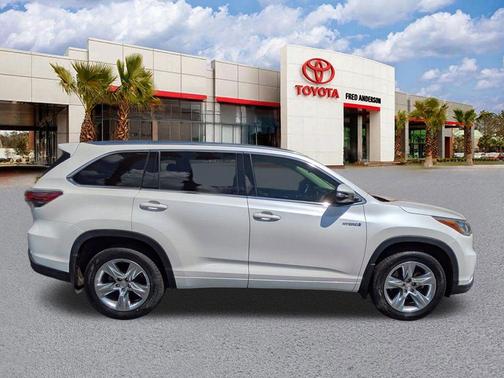 Blizzard Pearl 2015 Toyota Highlander Hybrid Limited