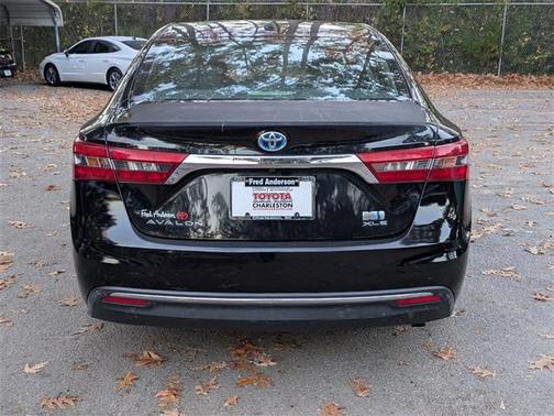 2016 Toyota Avalon Hybrid XLE Premium