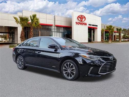 2016 Toyota Avalon Hybrid XLE Premium