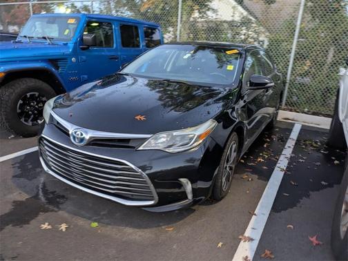 2016 Toyota Avalon Hybrid XLE Premium