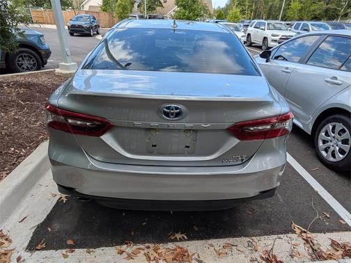 2023 Toyota Camry Hybrid XLE