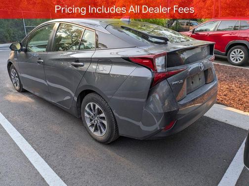 Magnetic Gray Metallic 2022 Toyota Prius XLE
