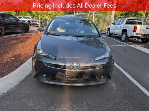 Magnetic Gray Metallic 2022 Toyota Prius XLE