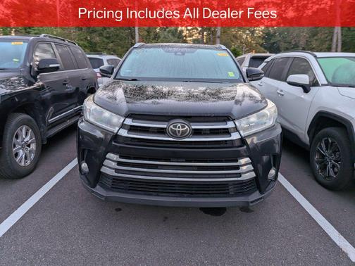 Midnight Black Metallic 2018 Toyota Highlander Limited