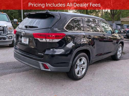 Midnight Black Metallic 2018 Toyota Highlander Limited