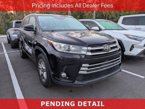 Midnight Black Metallic 2018 Toyota Highlander Limited