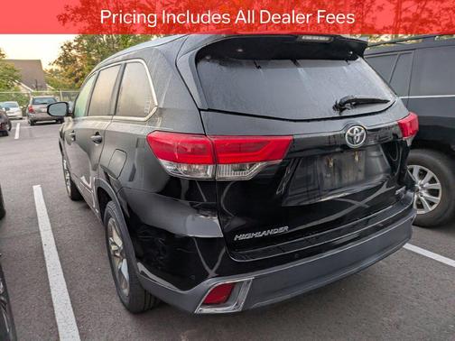 Midnight Black Metallic 2018 Toyota Highlander Limited