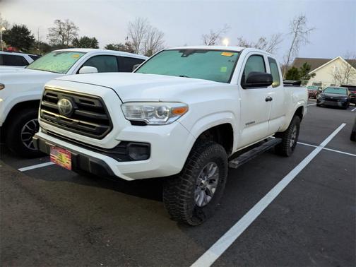 2018 Toyota Tacoma SR