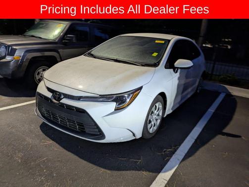 Ice Cap 2024 Toyota Corolla LE