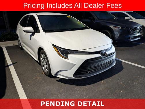 Ice Cap 2024 Toyota Corolla LE