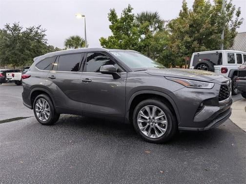 2022 Toyota Highlander Limited